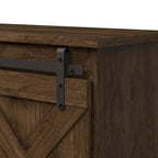 Mobile TV The Gray Barn Sycamore Rise Farmhouse in Legno da 66 pollici