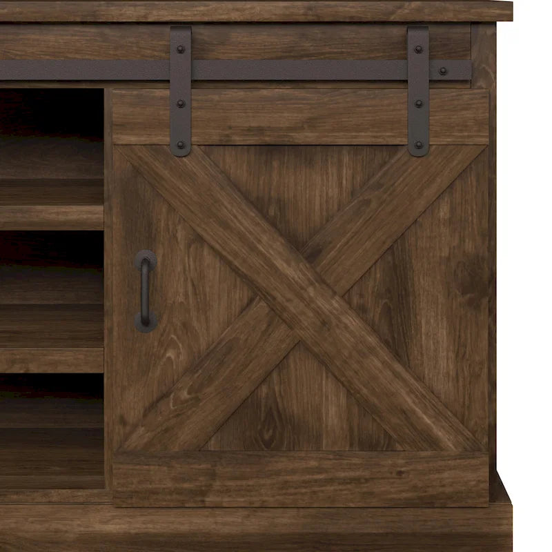Mobile TV The Gray Barn Sycamore Rise Farmhouse in Legno da 66 pollici