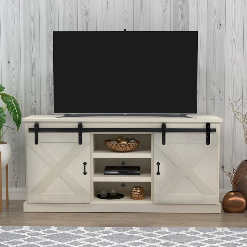 Mobile TV The Gray Barn Sycamore Rise Farmhouse in Legno da 66 pollici