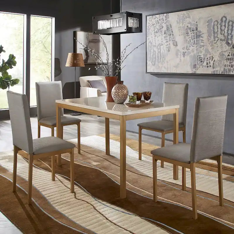 Set da pranzo Darcy con piano effetto marmo e dettagli dorati di iNSPIRE Q Bold