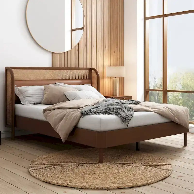 Letto a piattaforma Queen size con schienale alto e ali, in noce e rattan nero, 2 persone